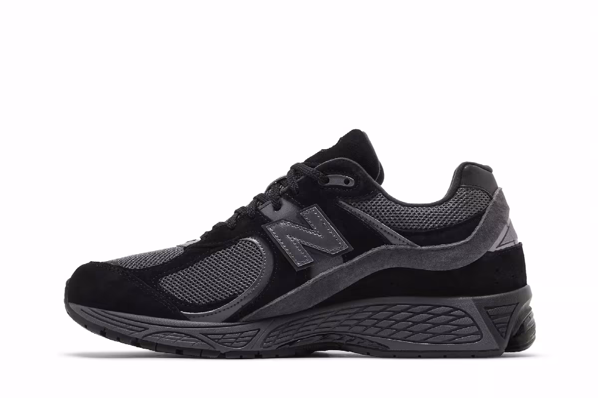New Balance 2002R Black Magnet, view 4