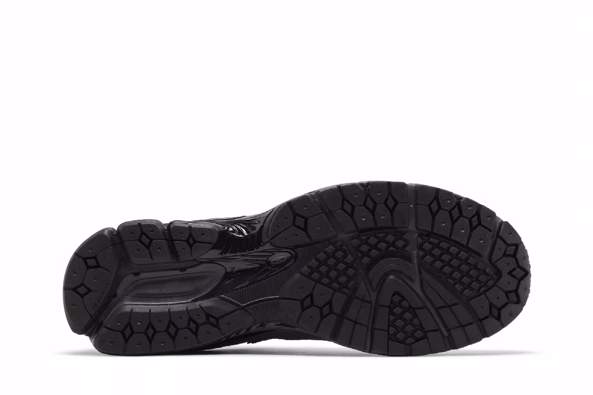 New Balance 2002R Black Magnet, view 5