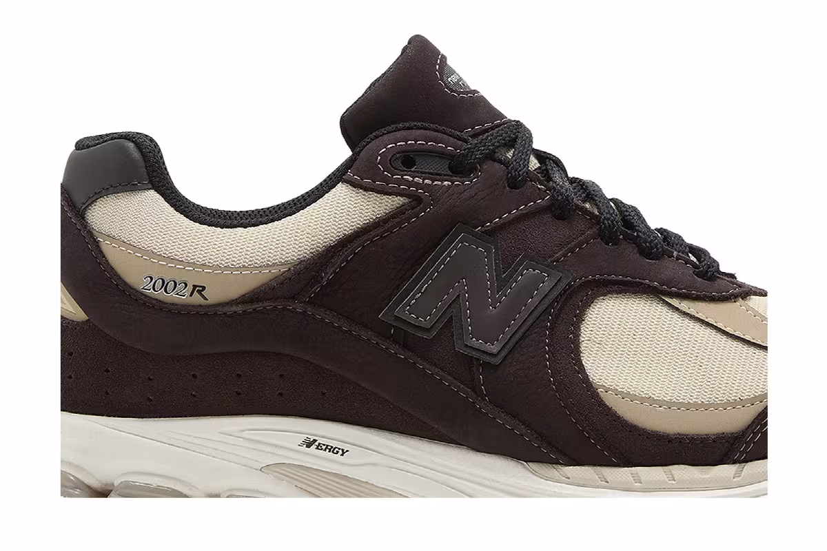 New Balance 2002R GORE-TEX Black Coffee, view 3