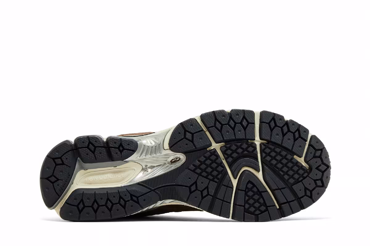New Balance 2002R Emerging Brown Pack, view 5