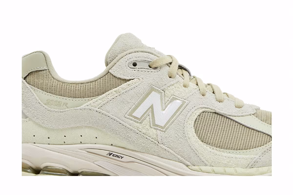 New Balance 2002R Light Green, view 3