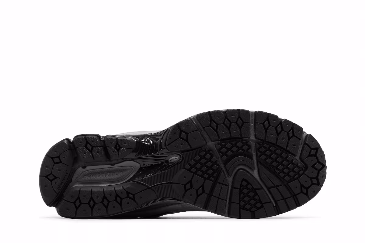 New Balance 2002R Castlerock Shadow Black, view 5