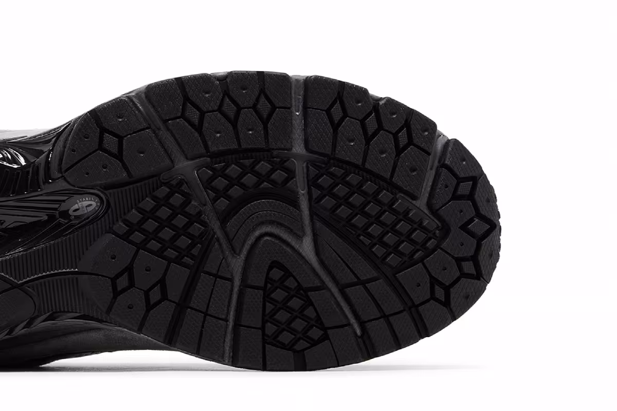New Balance 2002R Castlerock Shadow Black, view 6