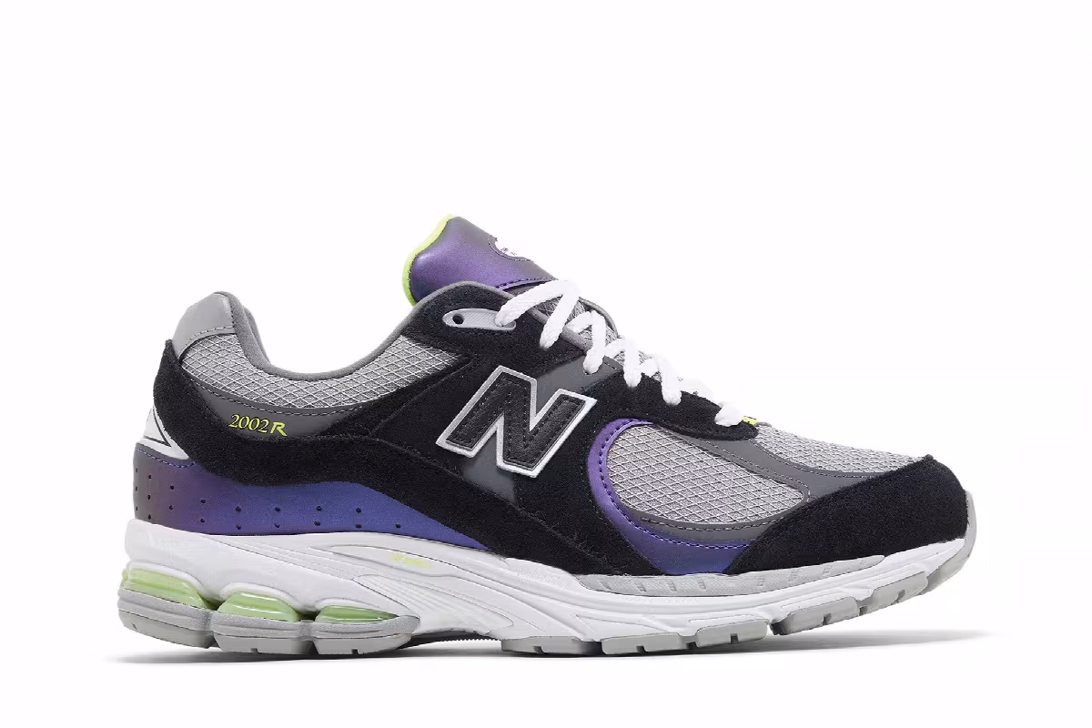 New Balance 2002R Purple Noir, view 2