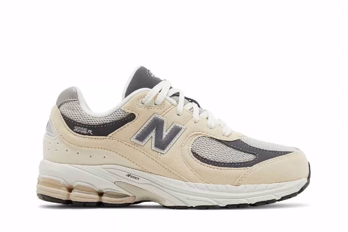 New Balance 2002R Big Kid Wide Sandstone Magnet, view 2