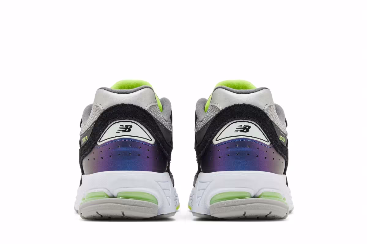 New Balance 2002R Big Kid Purple Noir, view 7