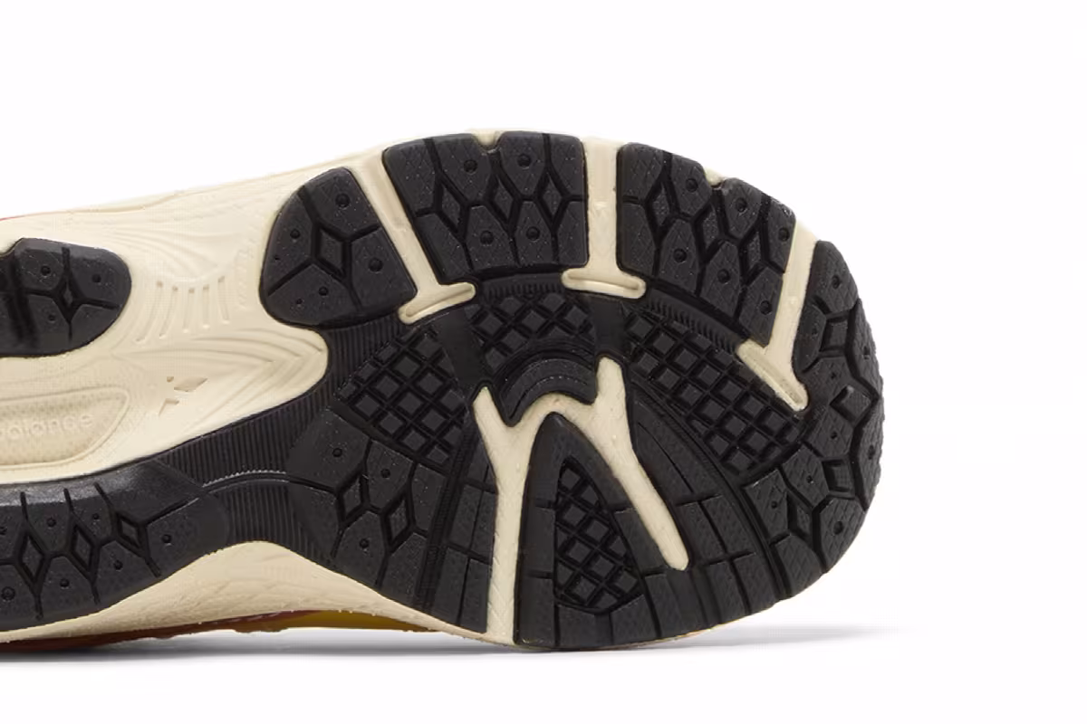 New Balance 2002R Toddler Ginger Lemon, view 6