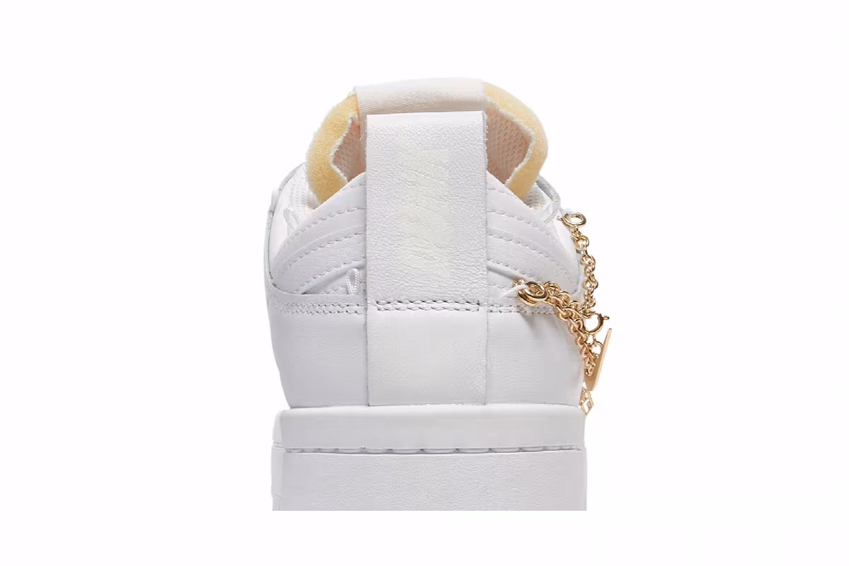 Nike Women's Dunk Low Disrupt Lucky Charms, view 8