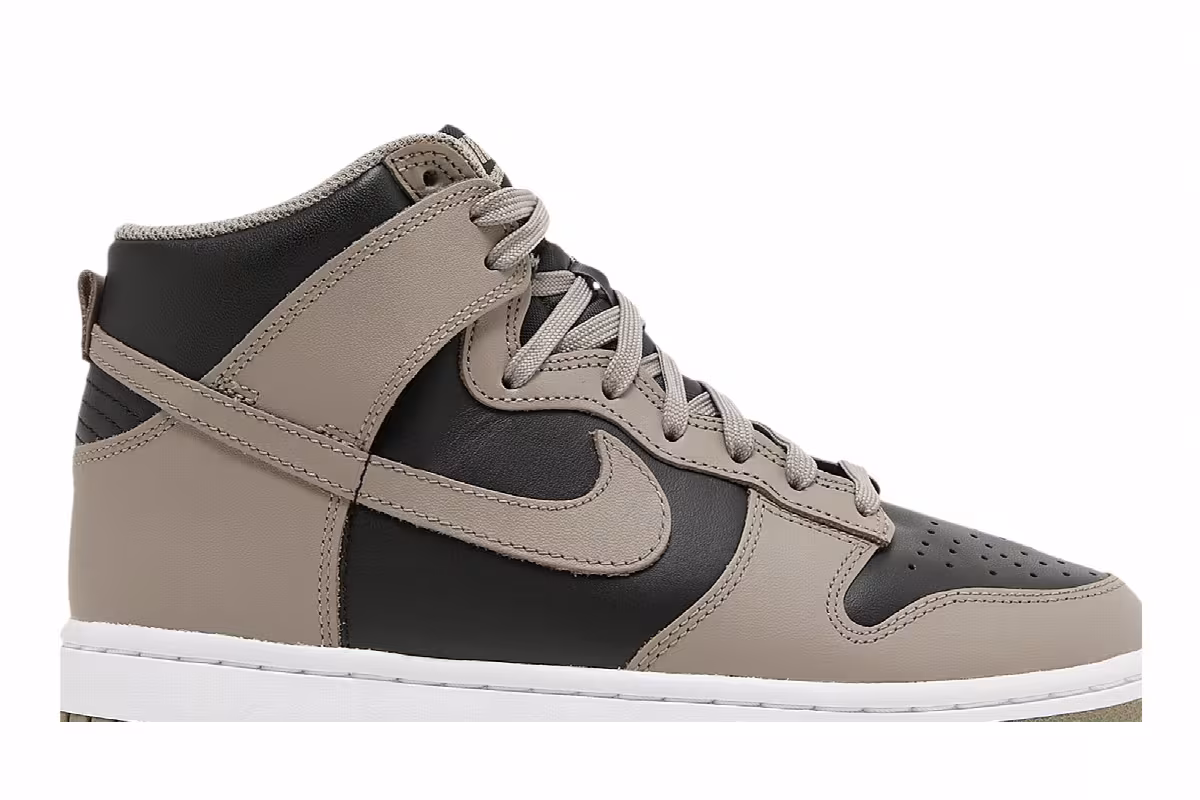 Nike Women's Dunk High Moon Fossil, view 3