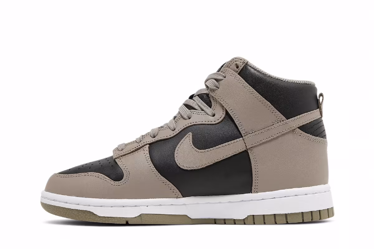 Nike Women's Dunk High Moon Fossil, view 4