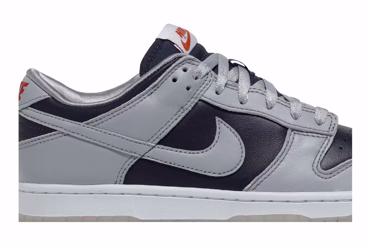 Nike Women's Dunk Low SP College Navy, view 3