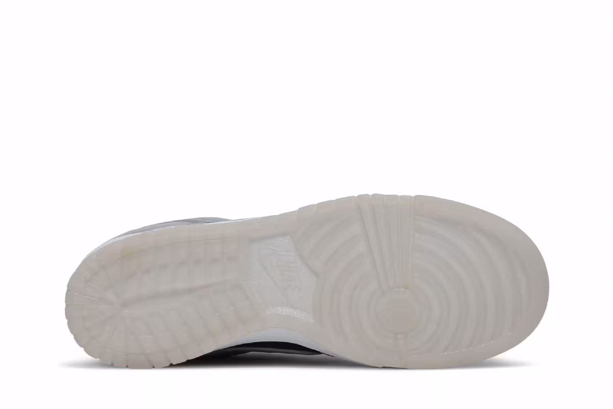 Nike Women's Dunk Low SP College Navy, view 5