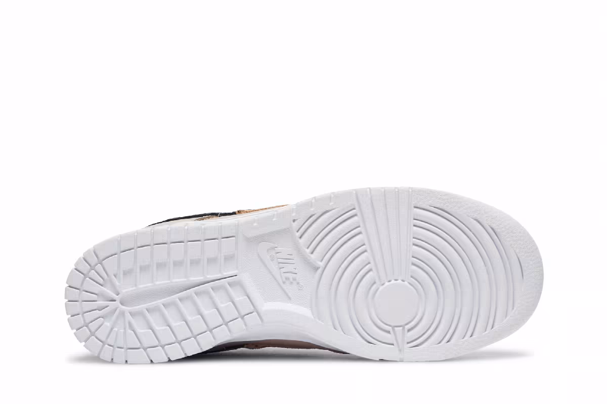 Nike Women's Dunk Low SE Primal Pink, view 5