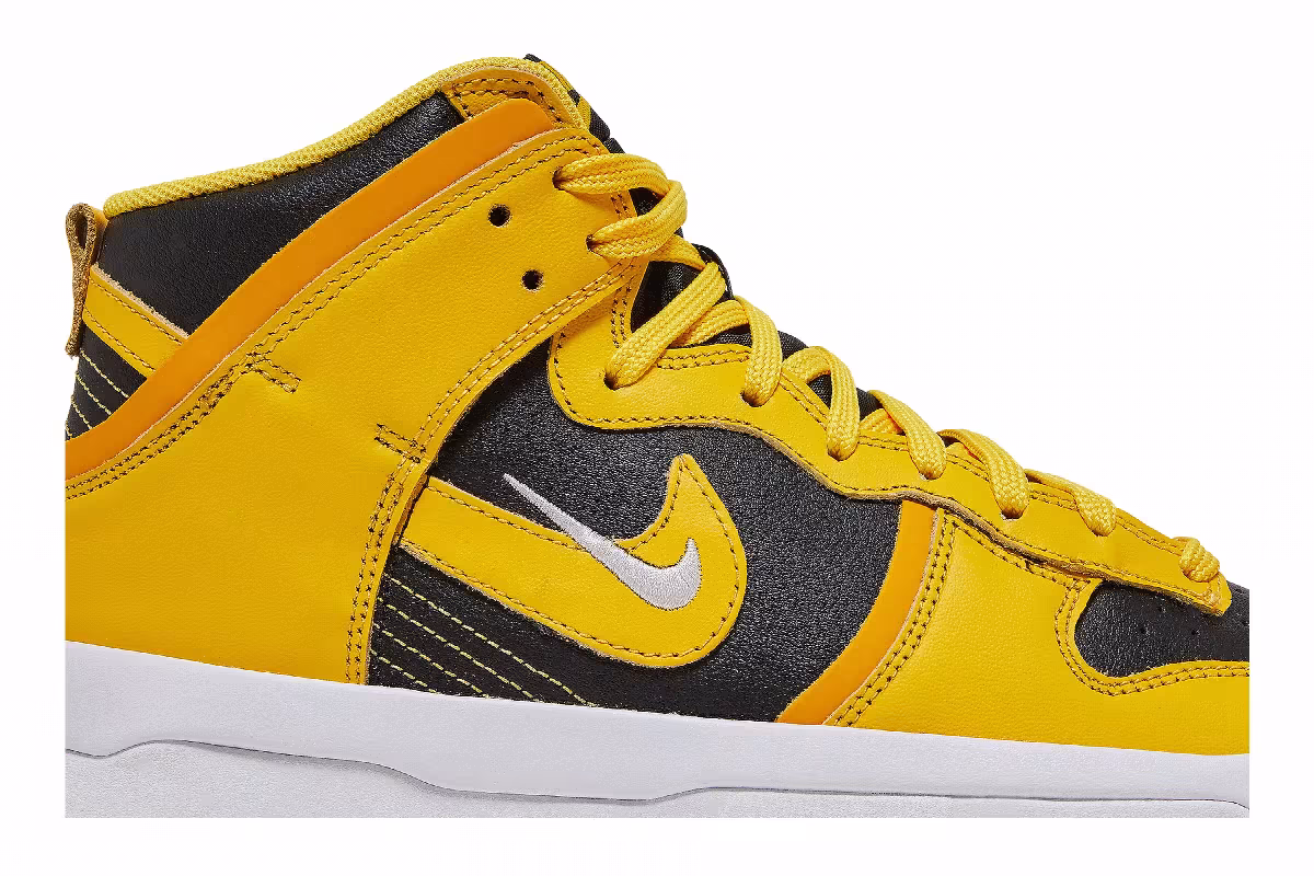 Nike Women's Dunk High Up Goldenrod, view 3