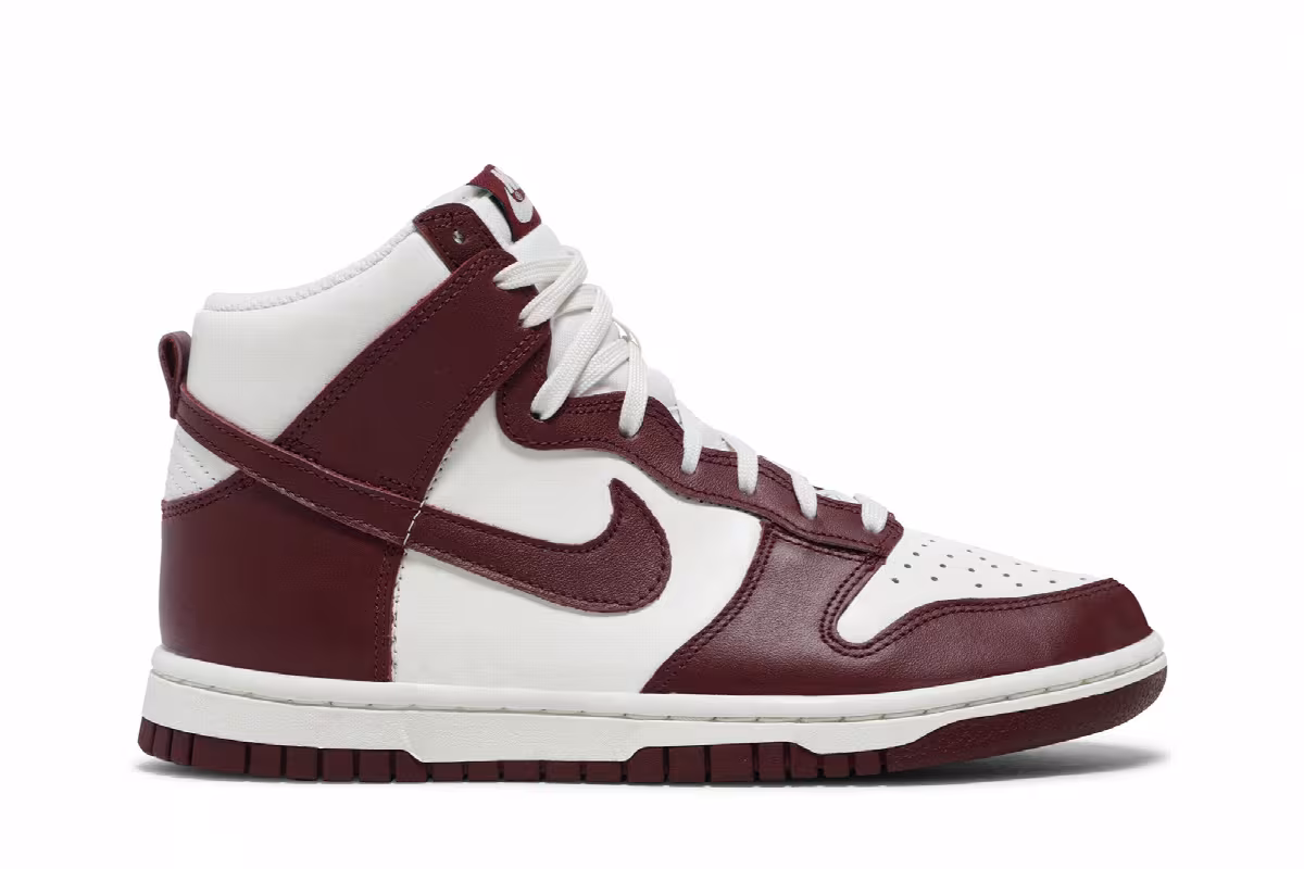 Nike Women's Dunk High Team Red, view 2