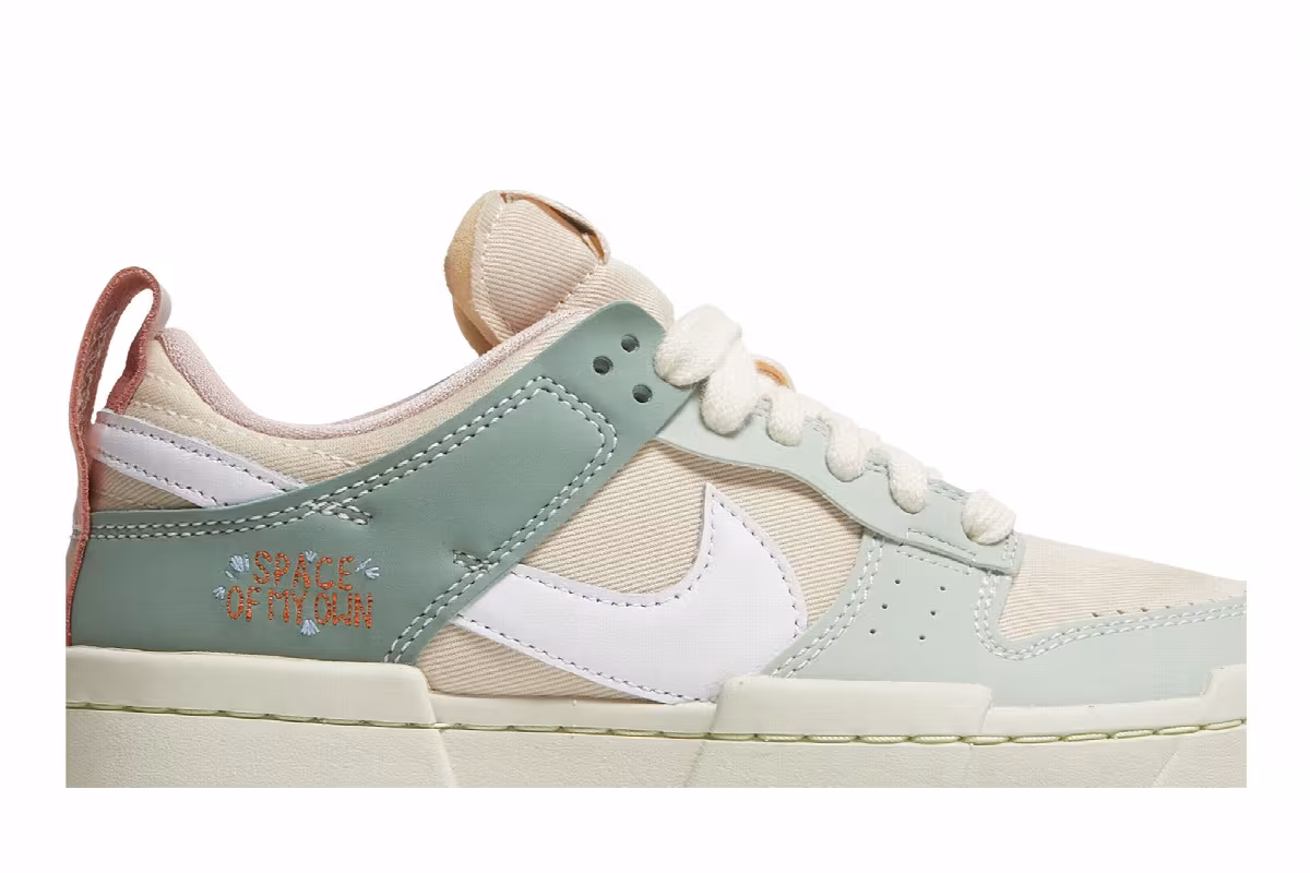 Nike Women's Dunk Low Disrupt Dandy Dandelions, view 3