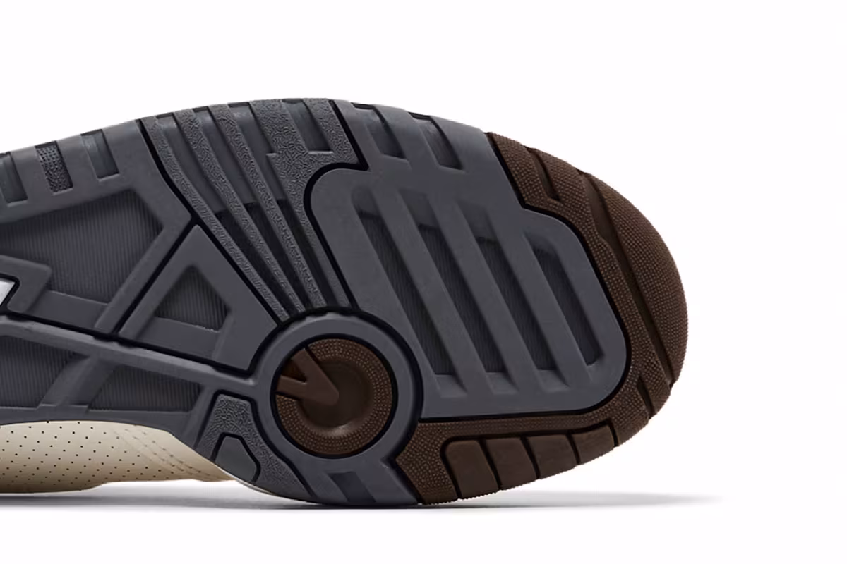 New Balance 550 Sea Salt Dark Mushroom, view 6