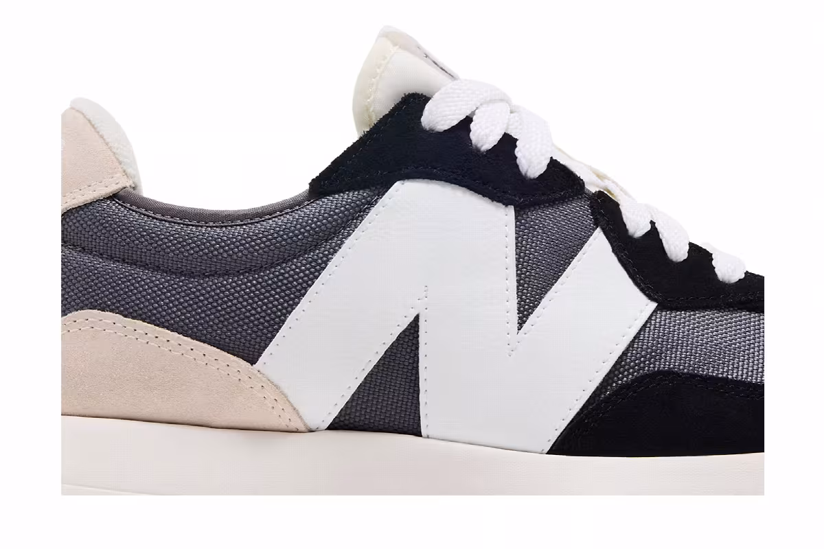 New Balance 327 Castlerock Black, view 3