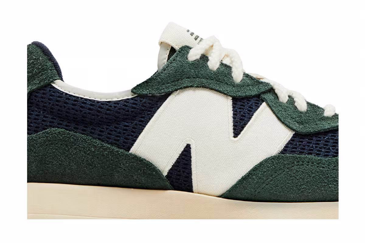New Balance 327 Midnight Green Outerspace, view 3
