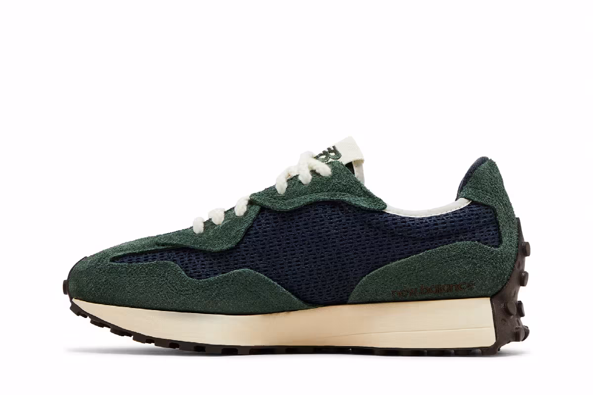 New Balance 327 Midnight Green Outerspace, view 4