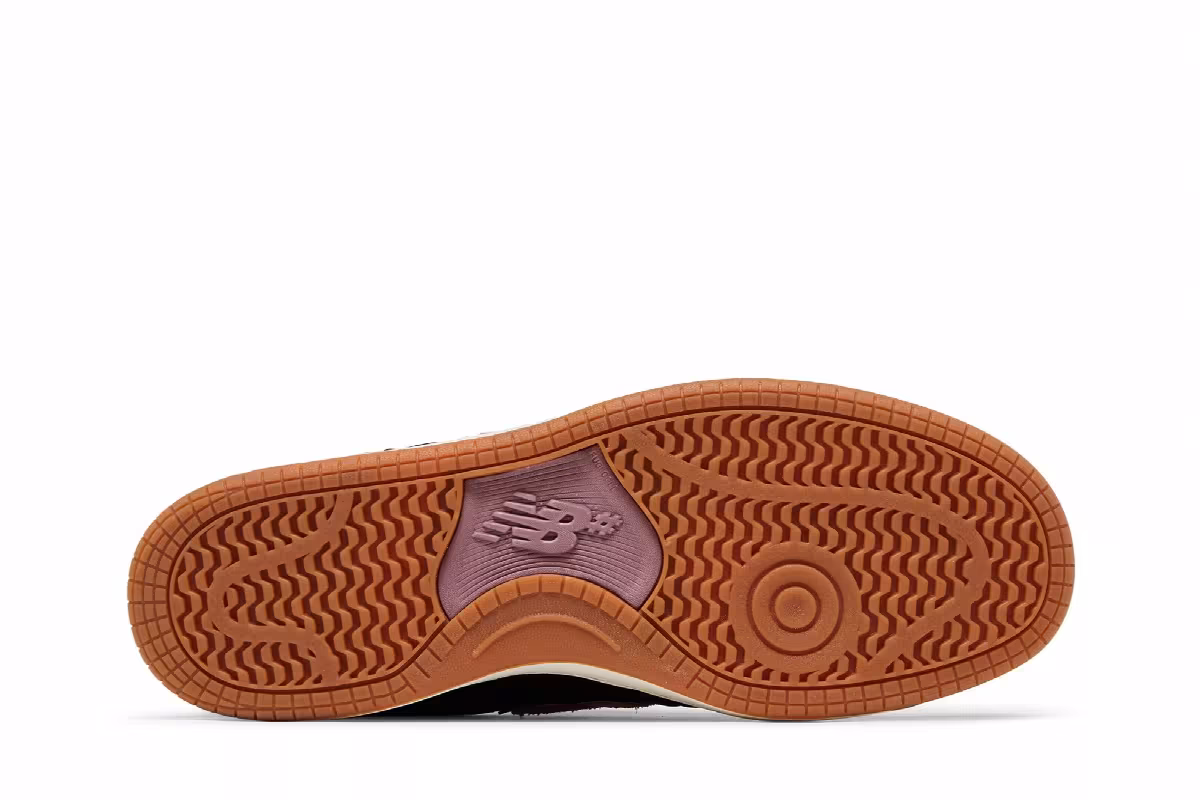 303 Boards x Jeremy Fish x New Balance Numeric 480 Silly Pink Bunnies, view 5