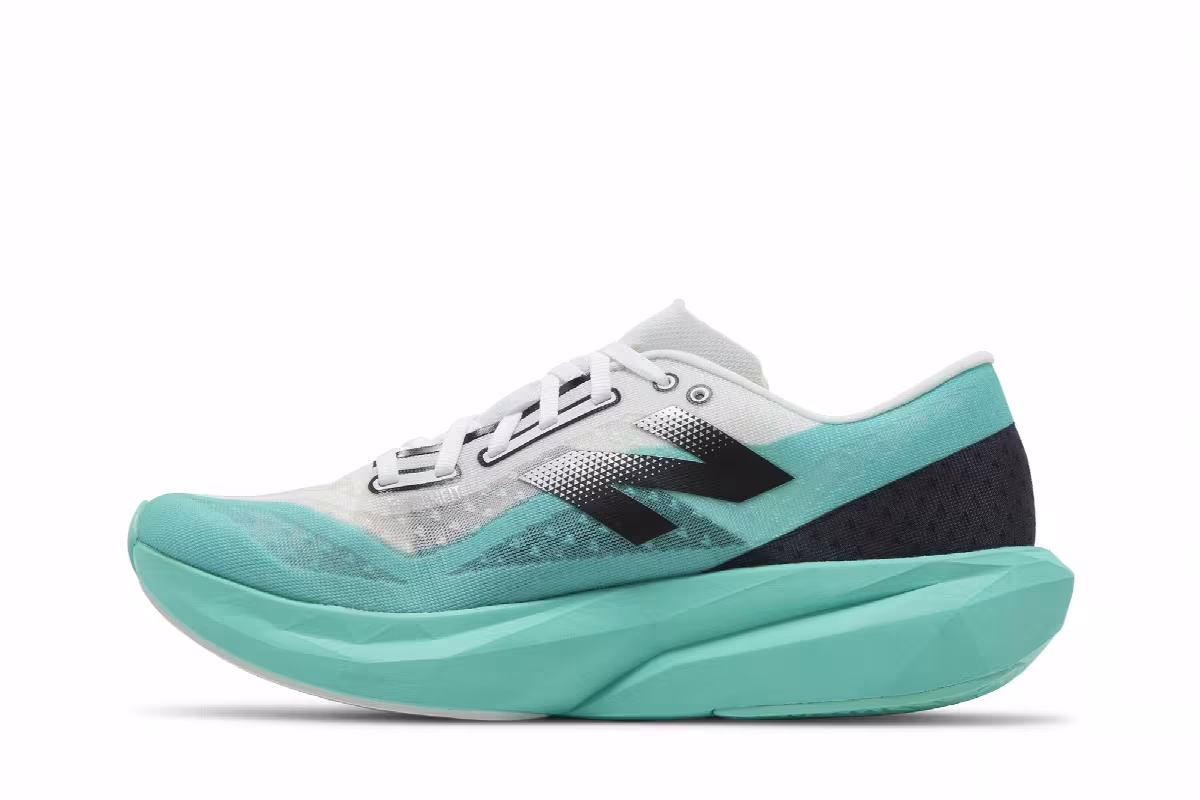 New Balance FuelCell Rebel v4 Cyber Jade, view 4