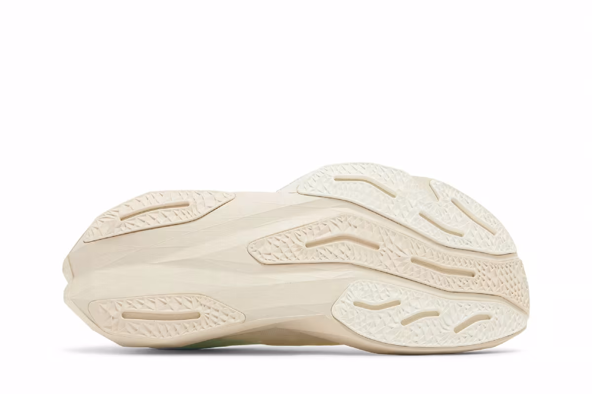 New Balance FuelCell Rebel v4 White Linen, view 5