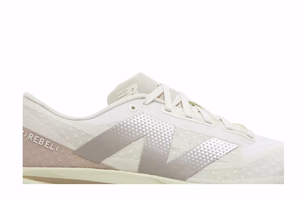 New Balance FuelCell Rebel v4 Linen Lichen Green, view 3