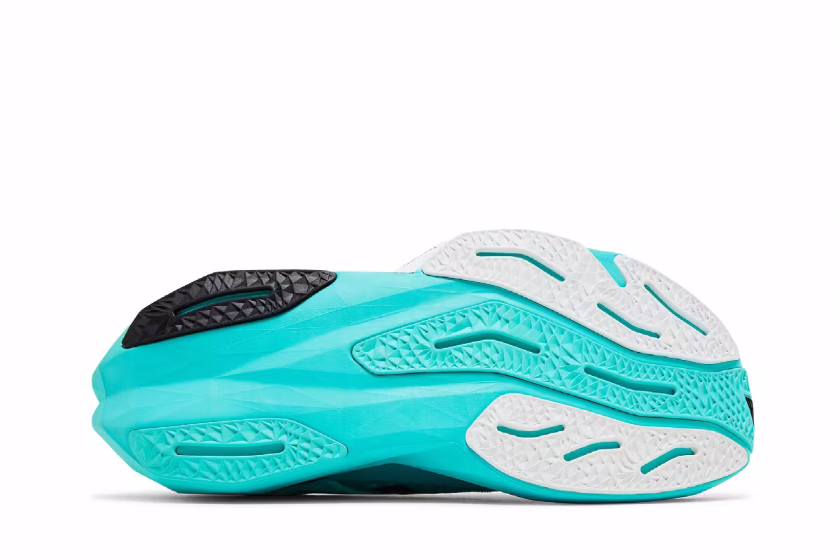 New Balance Women's FuelCell Rebel v4 Cyber Jade, view 5