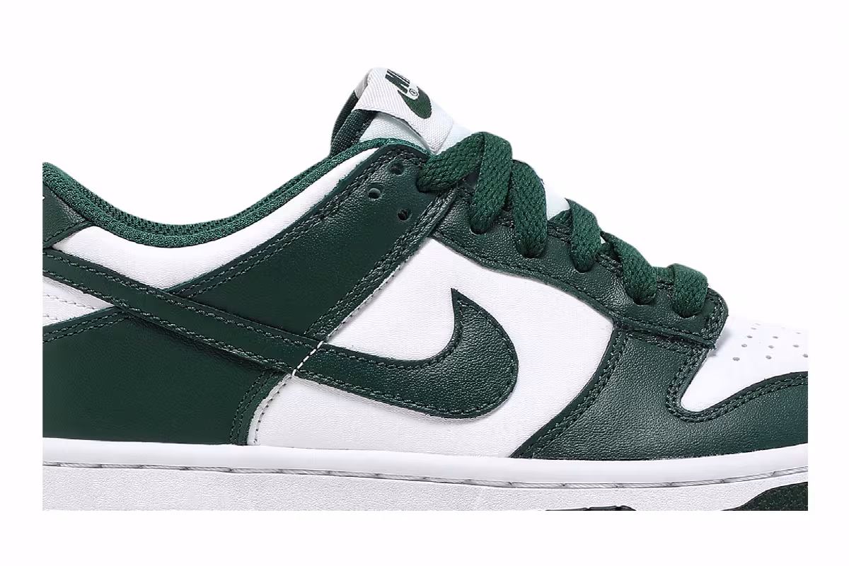 Nike Dunk Low GS Michigan State, view 3