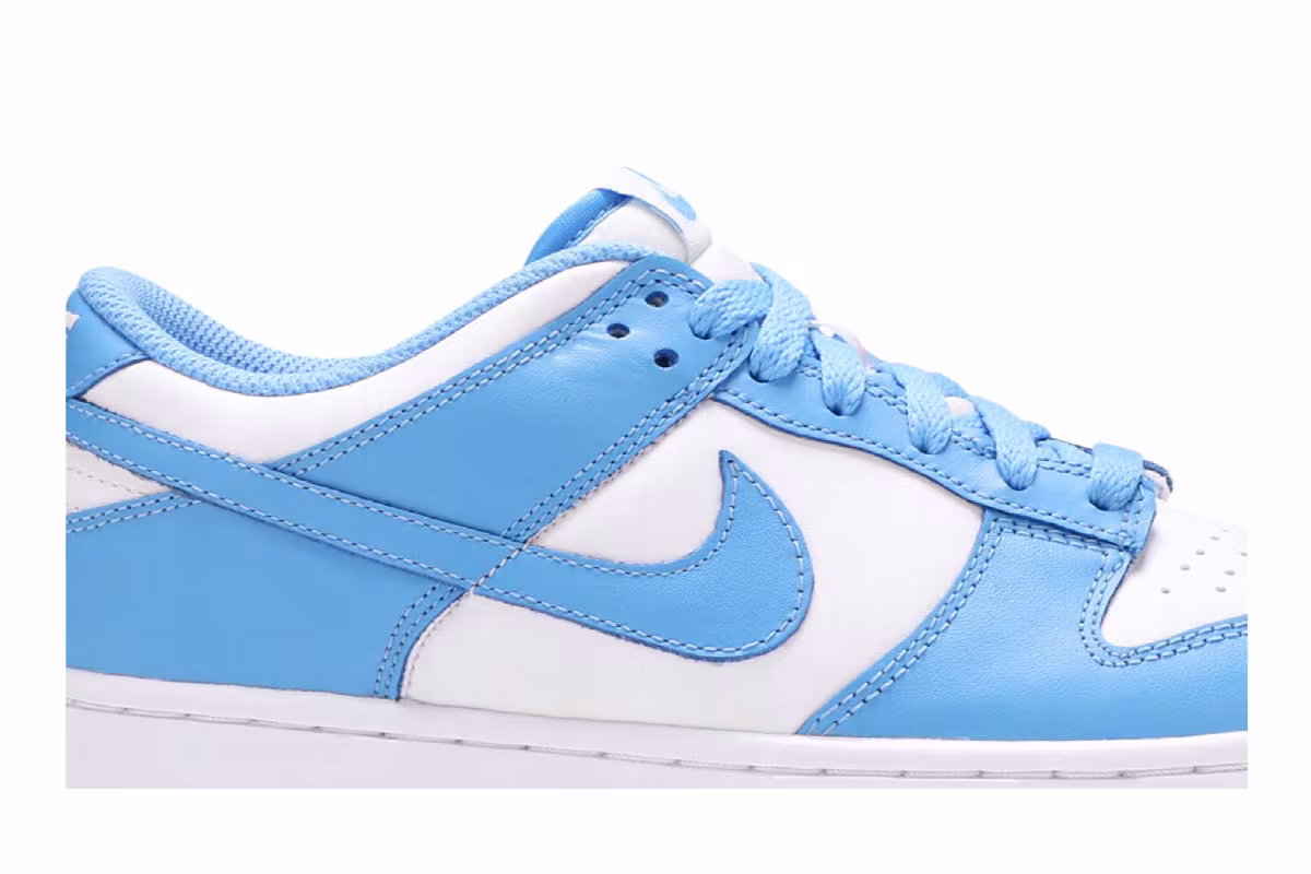 Nike Dunk Low GS University Blue, view 3