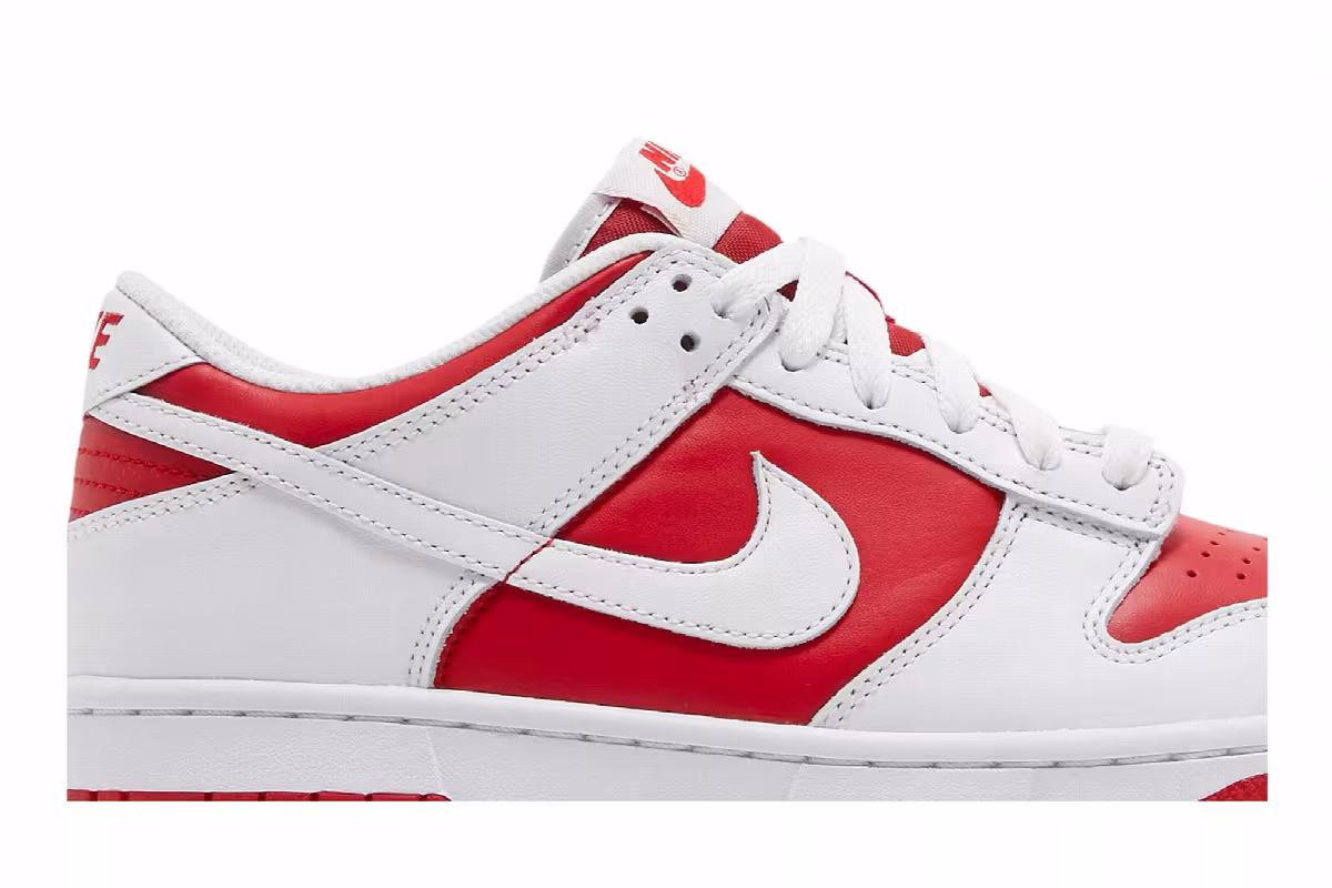 Nike Dunk Low GS Championship Red, view 3
