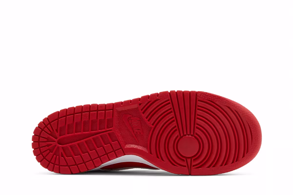 Nike Dunk Low GS Championship Red, view 5