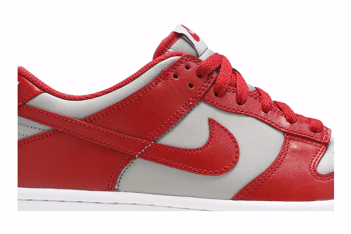 Nike Dunk Low GS UNLV, view 3