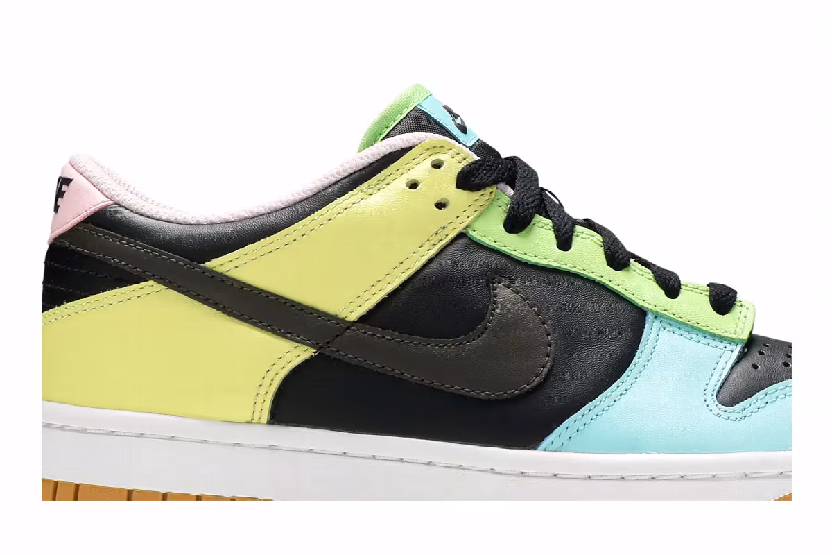 Nike Dunk Low SE GS Free.99 - Black, view 3