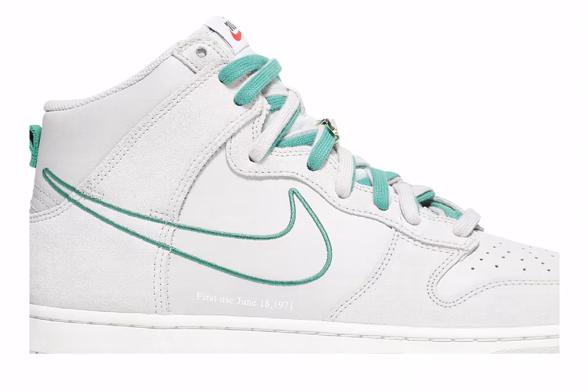 Nike Dunk High SE GS First Use Pack - Green Noise, view 3