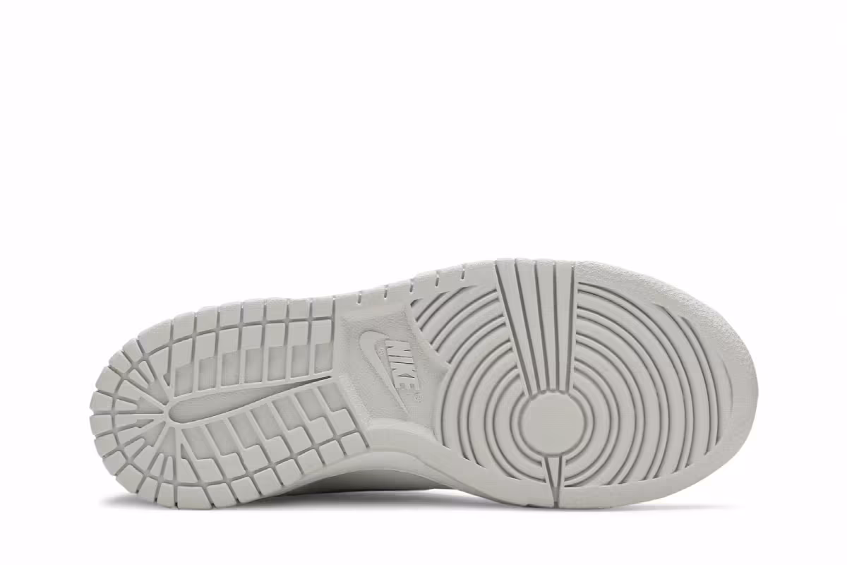 Nike Dunk High GS Vast Grey, view 5