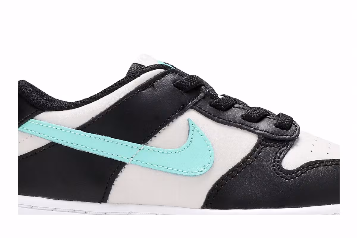 Nike Dunk Low TD Tiffany, view 3