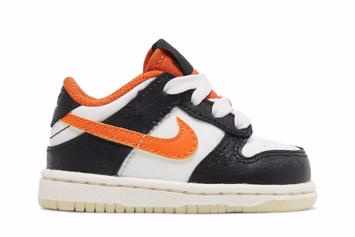 Nike Dunk Low Premium TD Halloween 2021, view 2