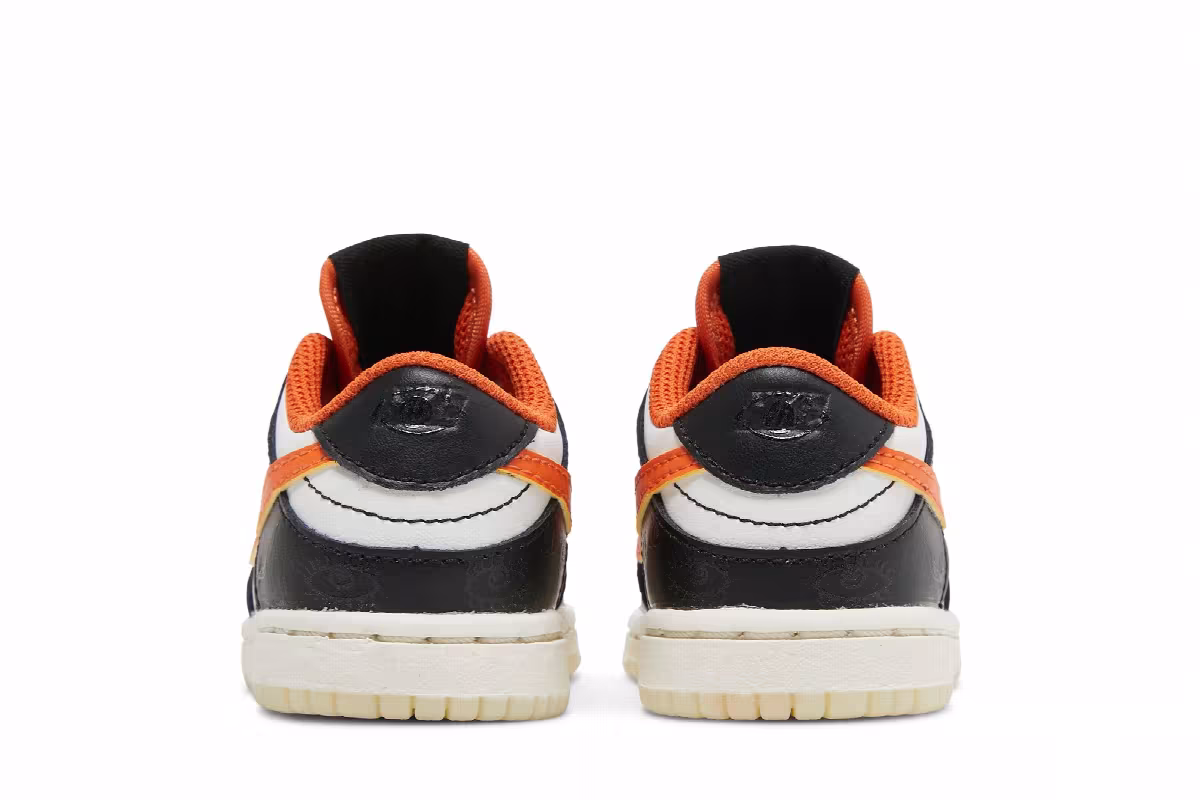 Nike Dunk Low Premium TD Halloween 2021, view 7