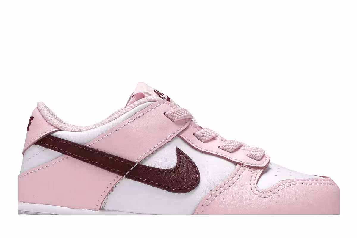 Nike Dunk Low TD Valentine's Day, view 3