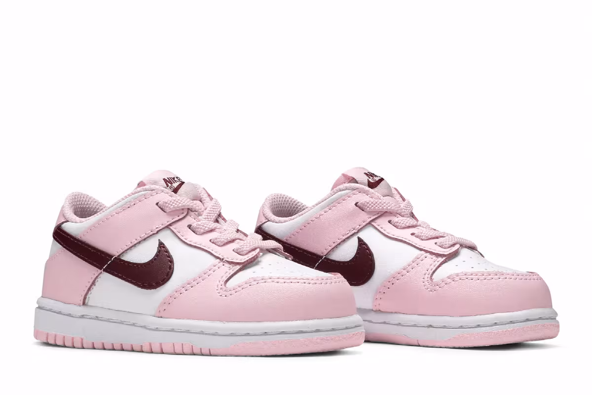 Nike Dunk Low TD Valentine's Day, view 9