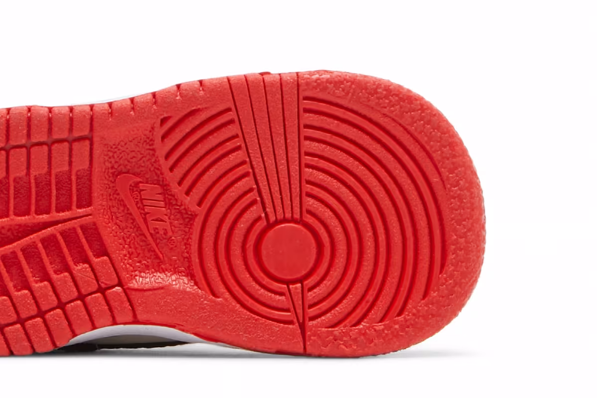 NBA x Nike Dunk Low EMB TD 75th Anniversary - Bulls, view 6