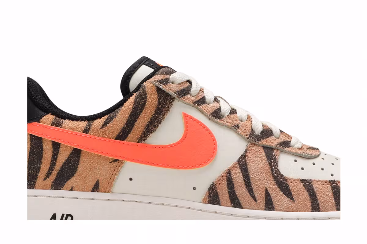 Nike Air Force 1 Low Premium Daktari Stripes, view 3
