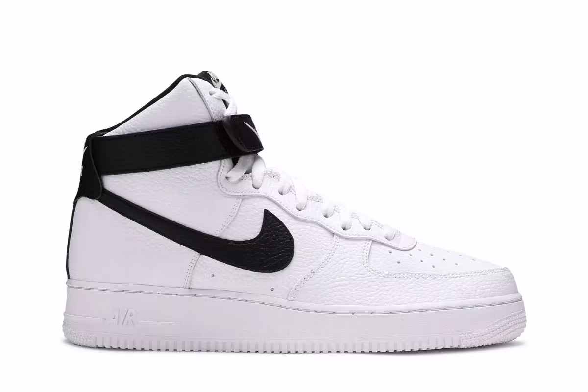 Nike Men's Air Force 1 White Black, view 2