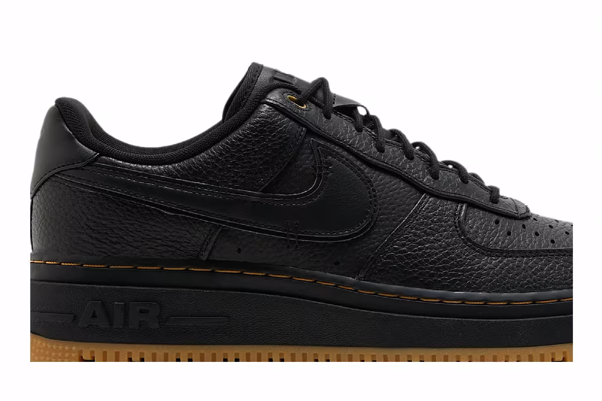 Nike Air Force 1 Luxe Black Gum, view 3
