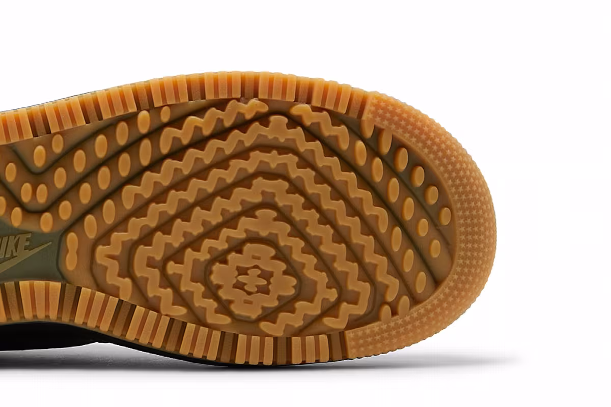 Nike Air Force 1 Luxe Black Gum, view 6