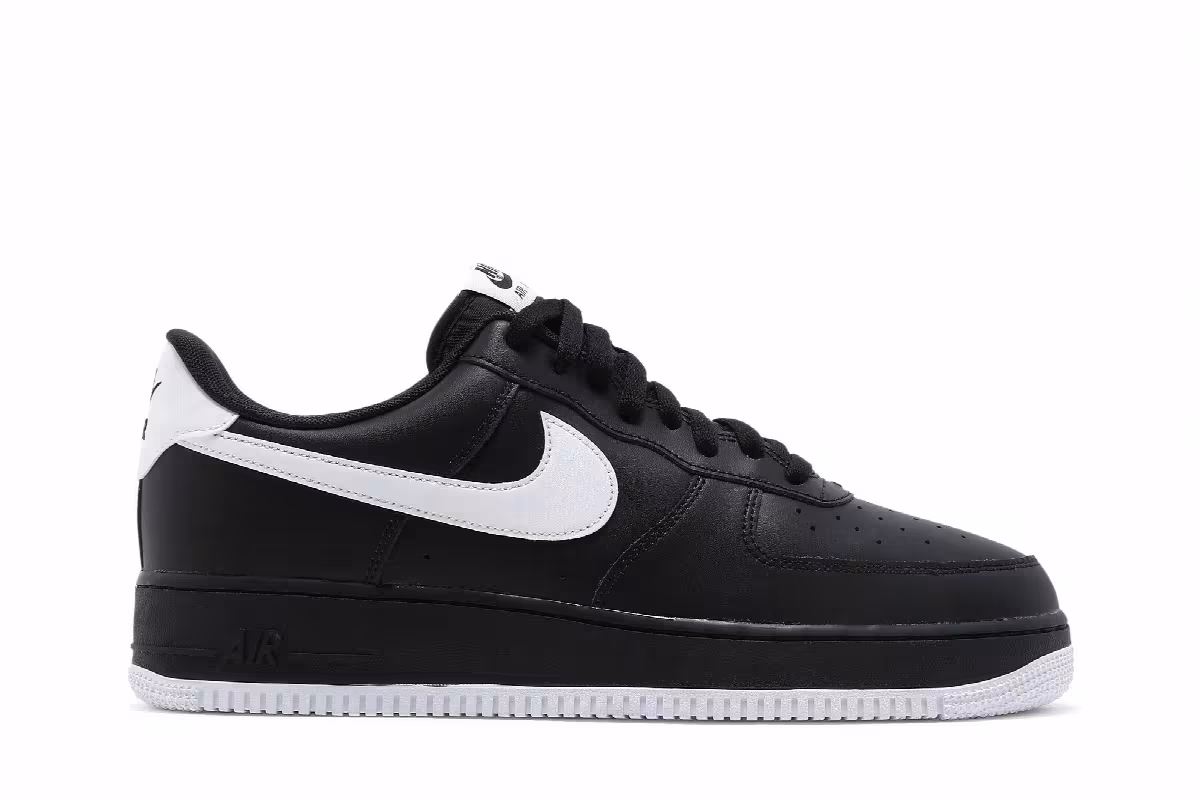 Nike Air Force 1 Black White Outsole, view 2
