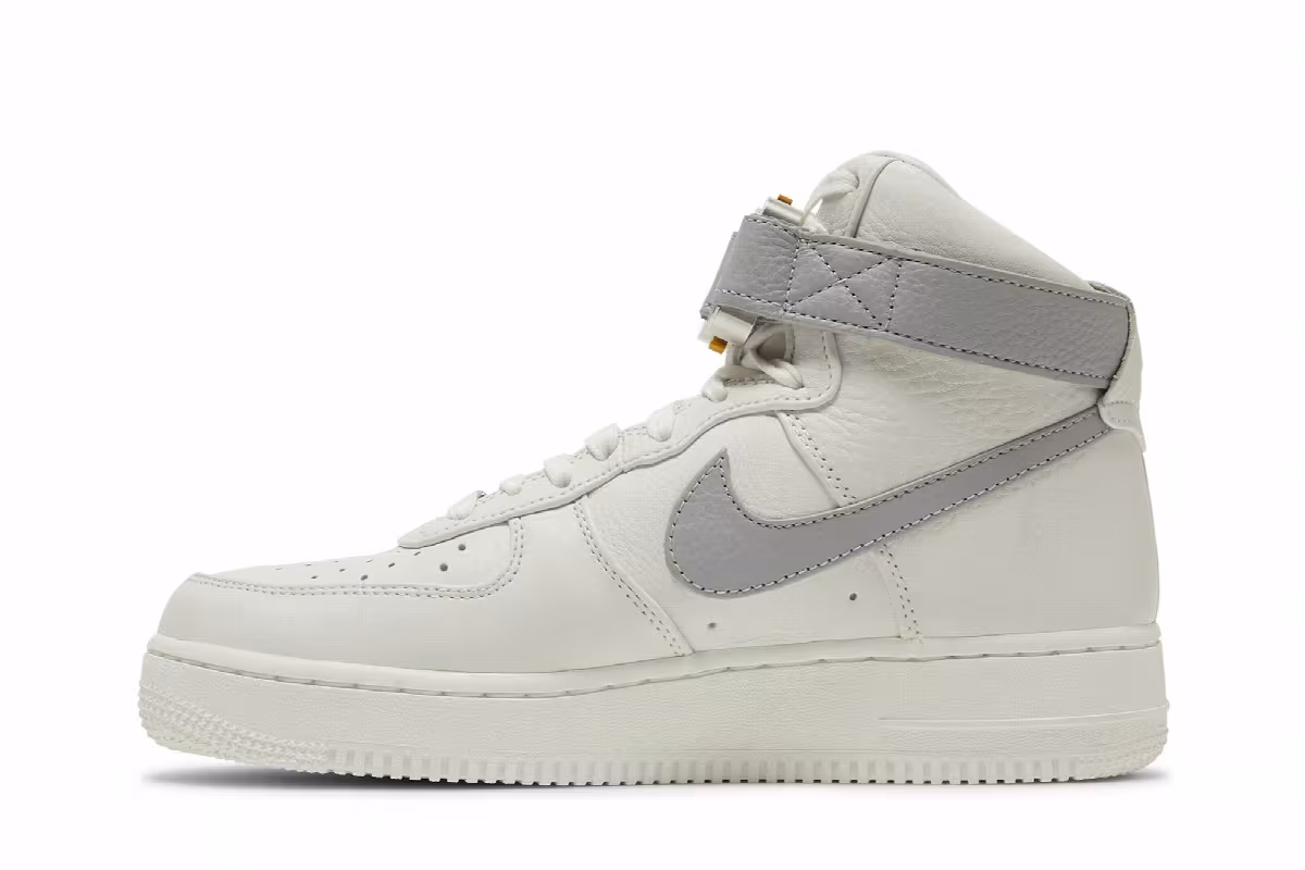 1017 ALYX 9SM x Nike Air Force 1 High White Wolf Grey, view 4
