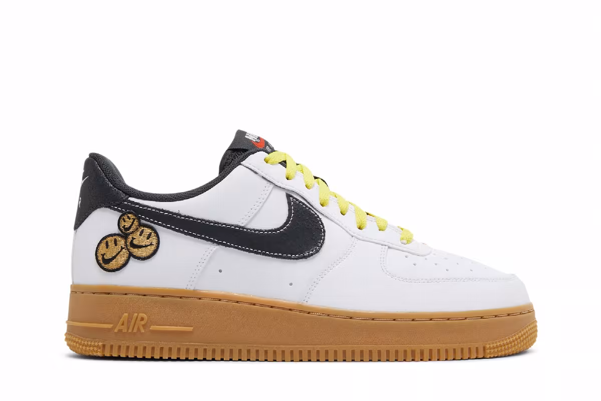 Nike Air Force 1 LV8 Go The Extra Smile, view 2